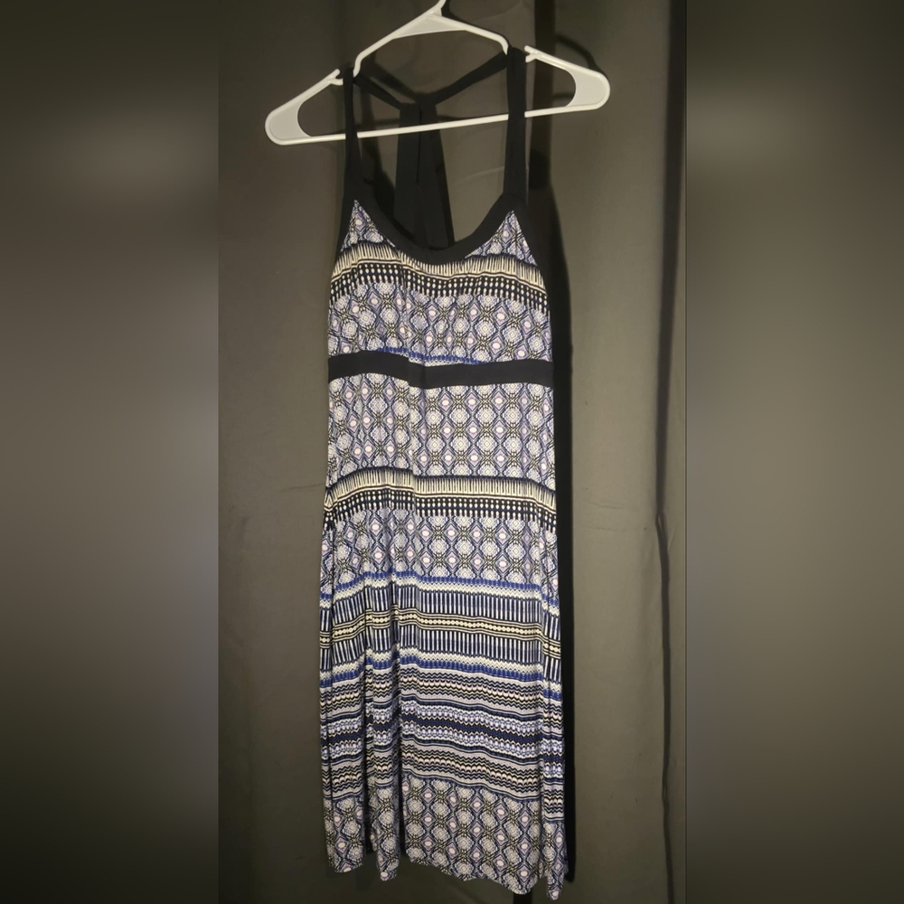 Elegant Blue and Black Patterned Dress